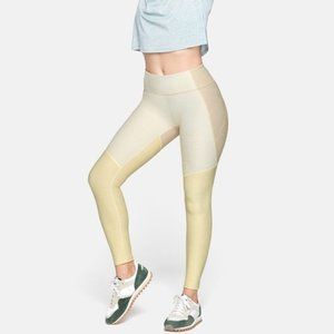 Outdoor Voices 7/8 Warmup Leggings in Dandelion